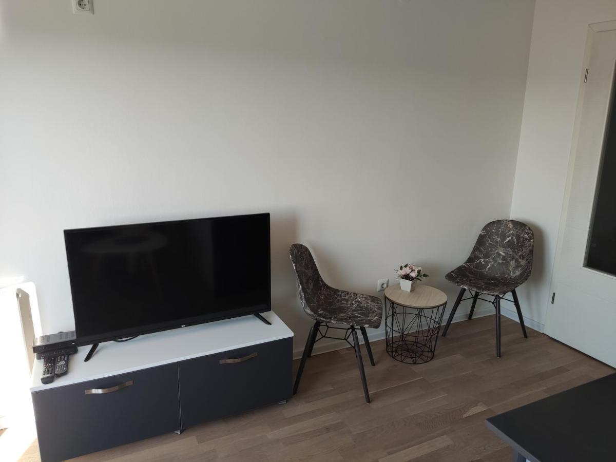 Apartmani Sarah 2 투즐라 외부 사진